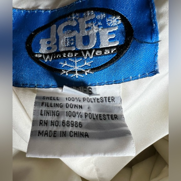 Cream white puffer coat with faux fur lined hood. Size Med. Super cute & cozy. - Picture 9 of 14